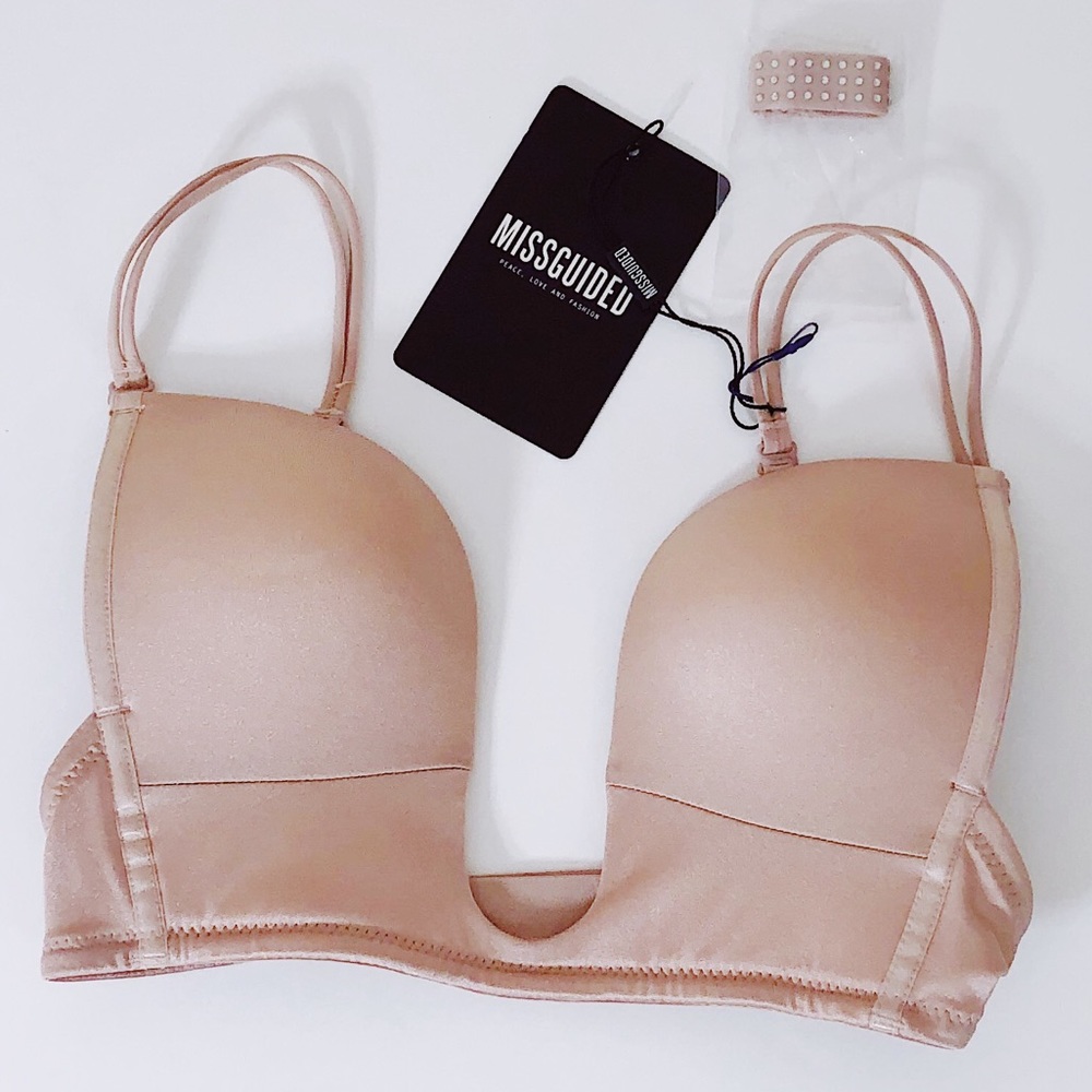 MISSGUIDED Deep Plunge Bra Nude B New NWT Deep V